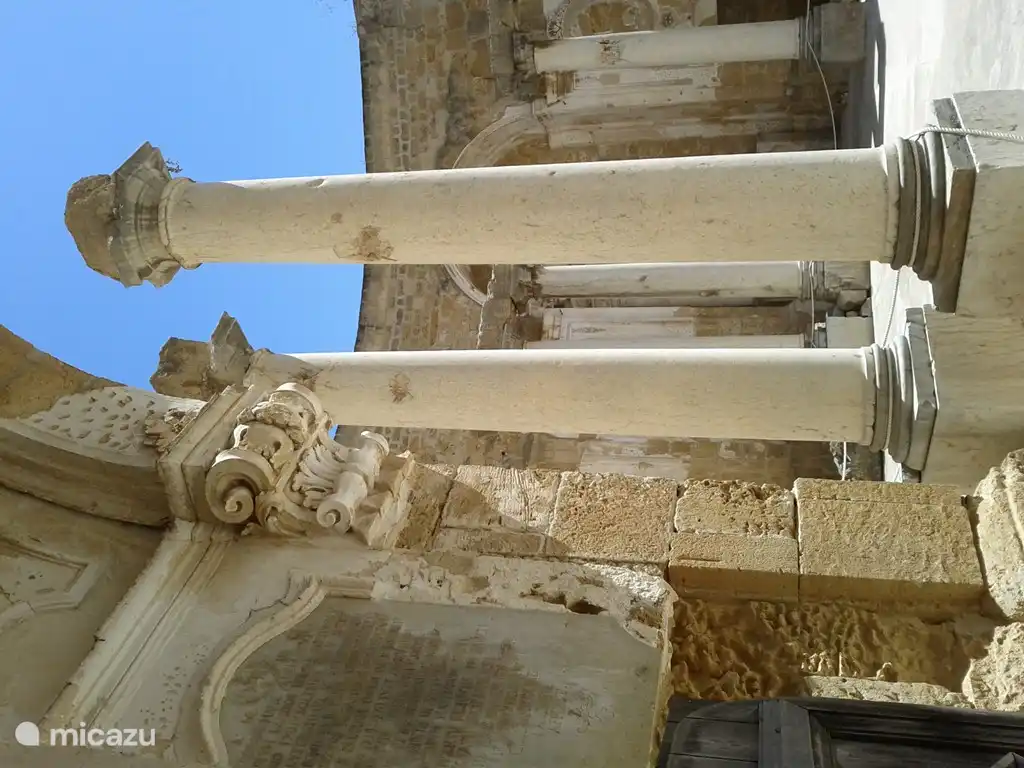 Eine der vielen Sehenswürdigkeiten in der Umgebung (Selinunte).