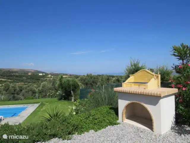 Villa Euphorie | Grèce, Crète, Kyrianna - villa barbecue dans le jardin