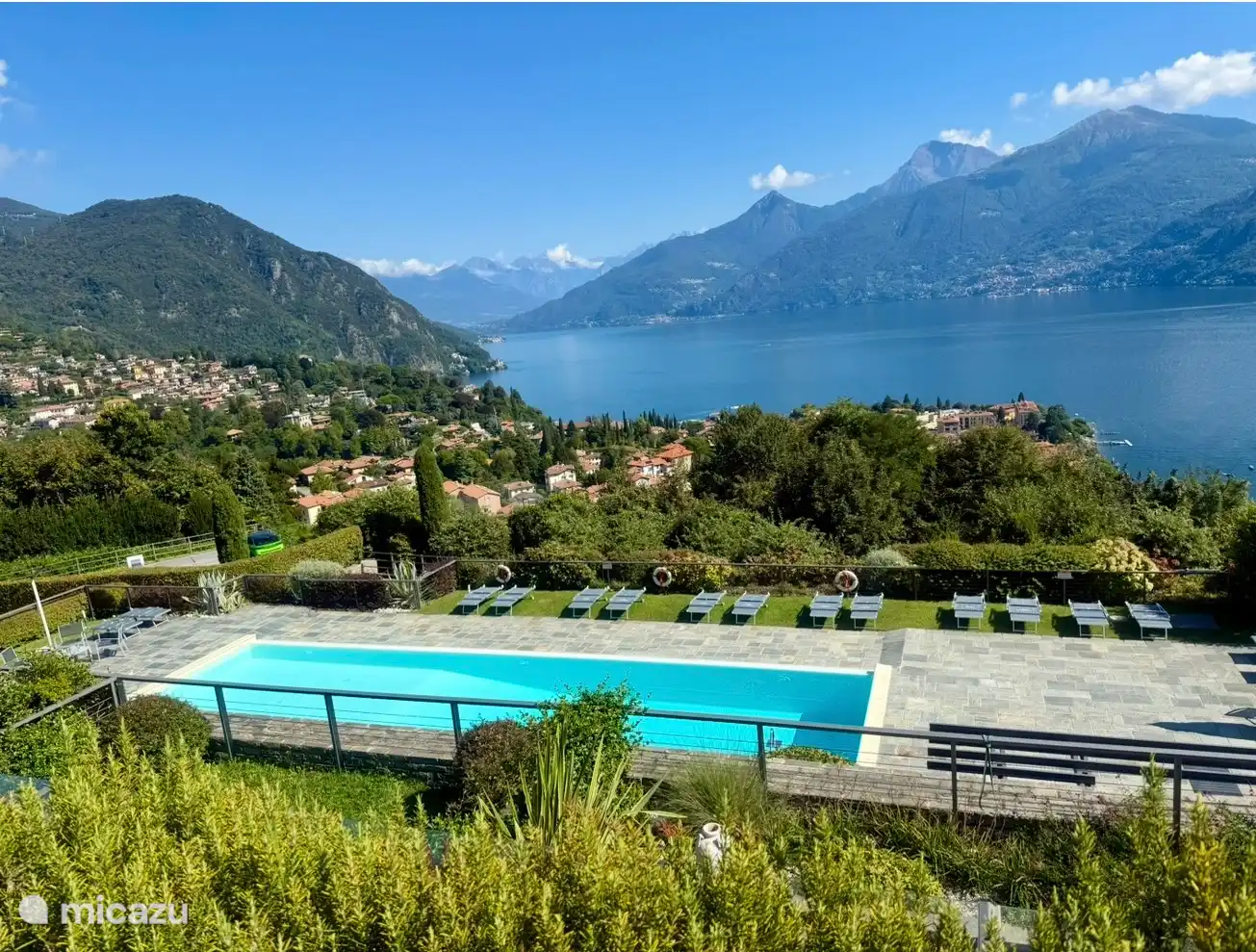 Impresionantes vistas sobre las montañas y el lago de Como.