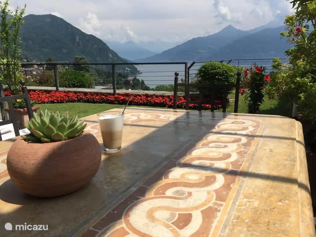 Vista desde el comedor exterior.