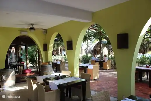 Blue Bay Restaurant AzZuro