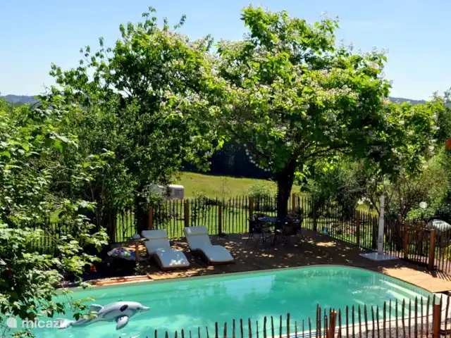 gîte / cottage huren in Frankrijk, Corrèze, Louignac – De Stal Het zwembad