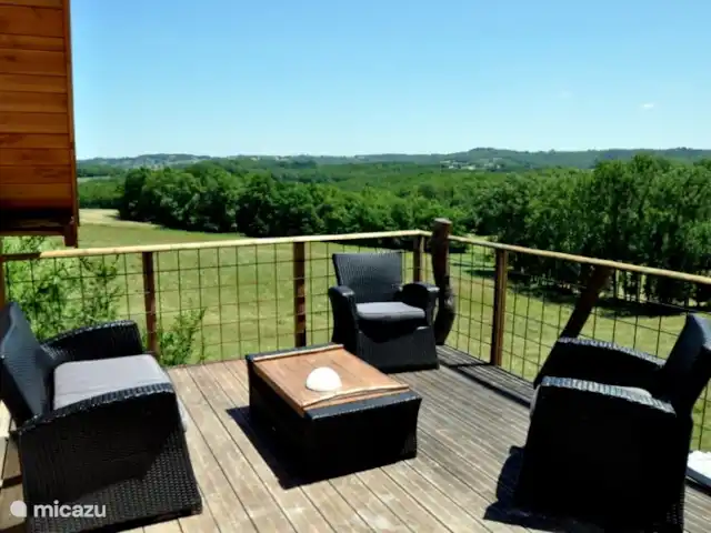 gîte / cottage huren in Frankrijk, Corrèze, Louignac – De Stal Het balkon, met prachtig uitzicht