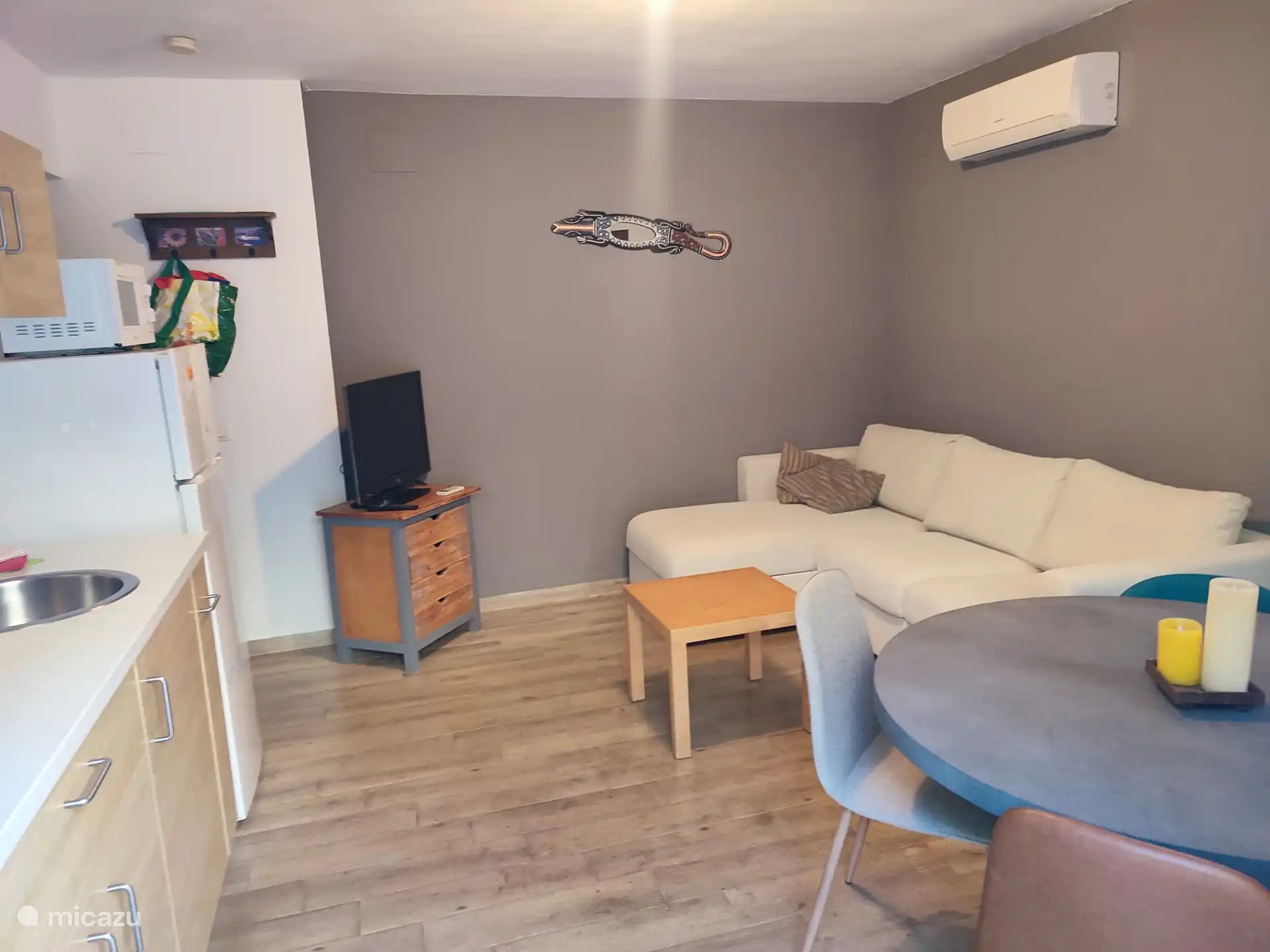 Appartement voor 4 a 5 personen met tuin en zwembad