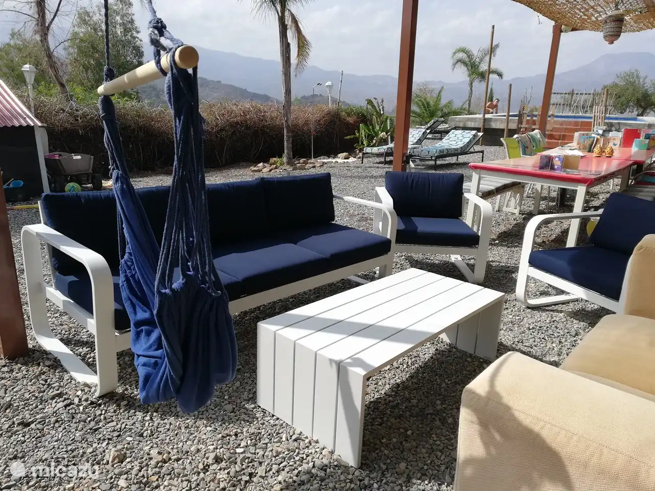 Die Lounge-Ecke, um ein Buch zu lesen oder mit den anderen Gästen Kontakte zu knüpfen.