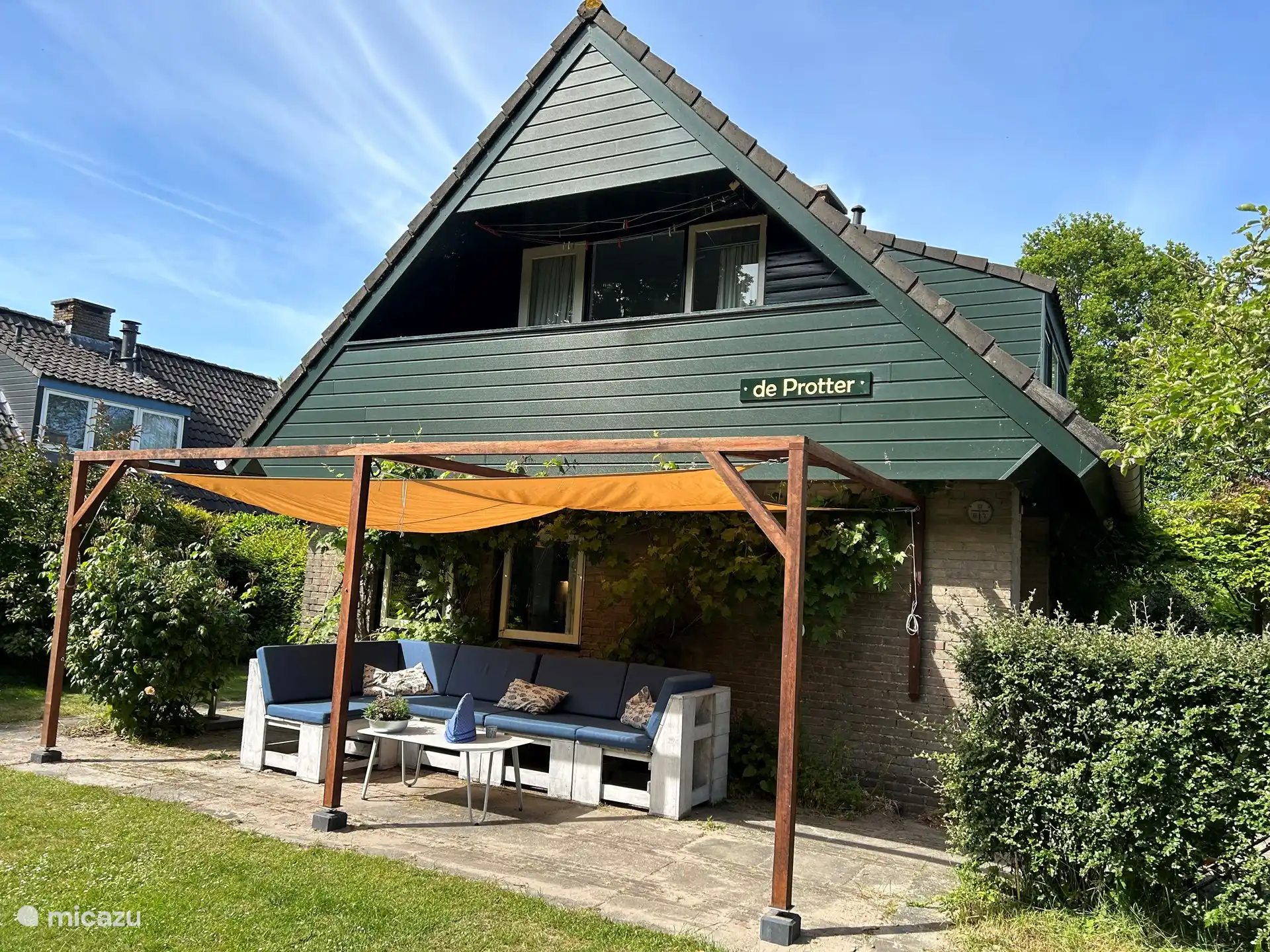 Maximum privacy, Netherlands, Friesland, Idskenhuizen, holiday house Waterfront home: the Protter