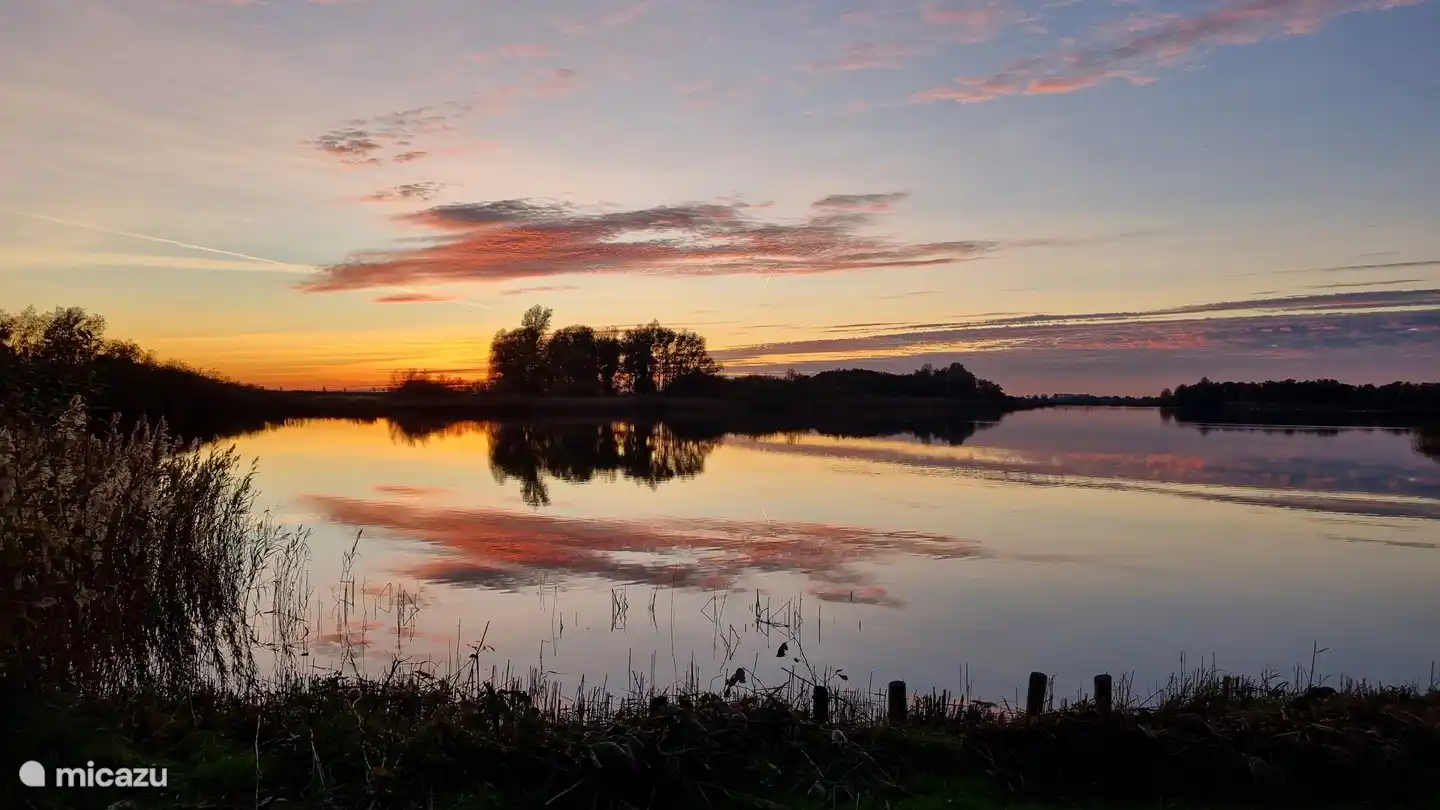 Sunsets are always beautiful and picturesque in clear weather