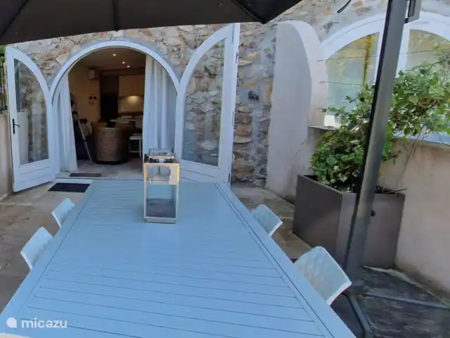 Hameau des Claudins n°19 Estagnol | France, Côte d'Azur, Le Plan-de-la-Tour - maison de vacances Coin repas extérieur