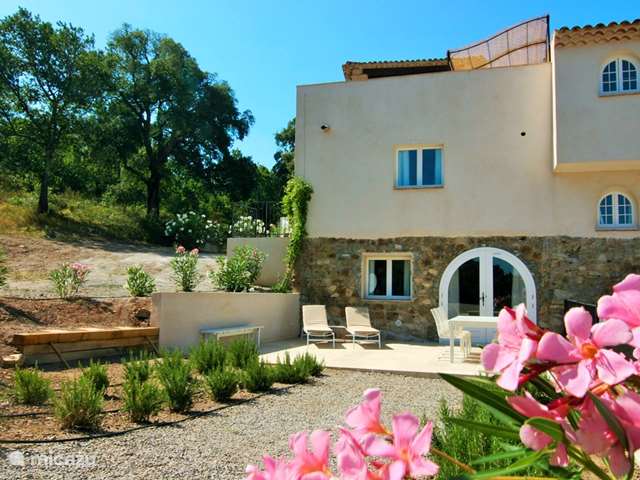 Holiday home in France,  Alpes-Maritimes – holiday house Hameau des Claudins 21 Mazet