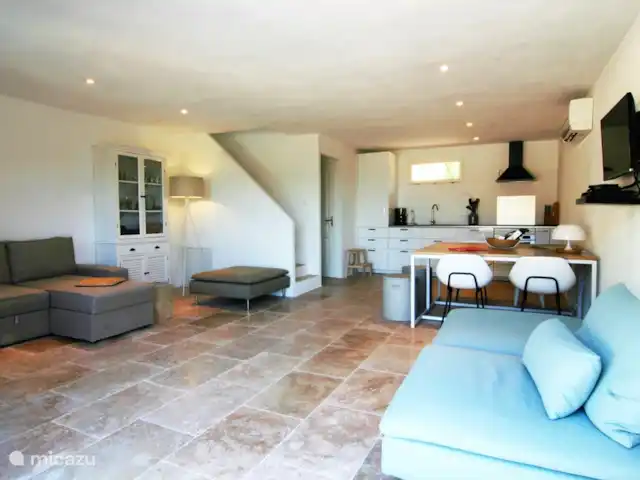 Hameau des Claudins No. 21 Mazet en Francia, Costa Azul, Le Plan-de-la-Tour - casa vacacional Cocina con todo el equipamiento necesario