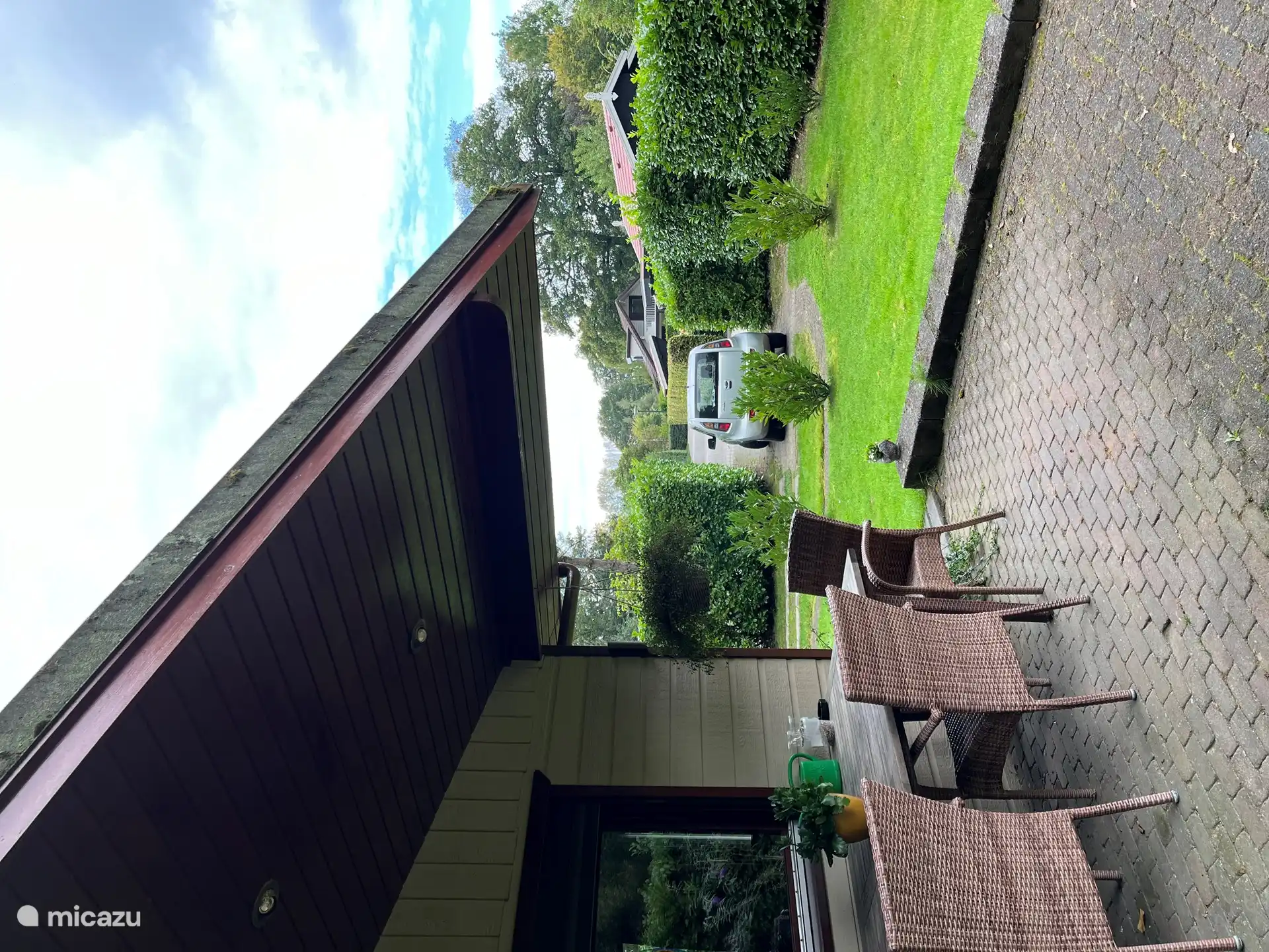 Blick auf den Zufahrtsweg!