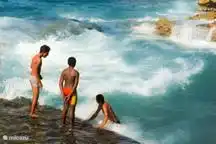 Swimming in the Straits of Florida