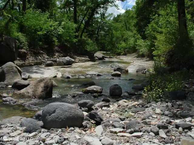 el rancho en Francia, Ardecha, Darbres - casa vacacional Río cercano LÁuzon
