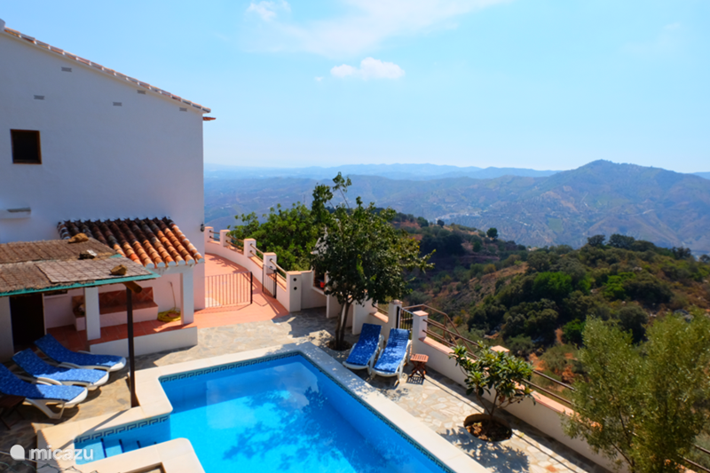 Vakantiehuis Spanje, Costa del Sol, Comares Villa Villa Pampa + heerlijk prive Zwembad