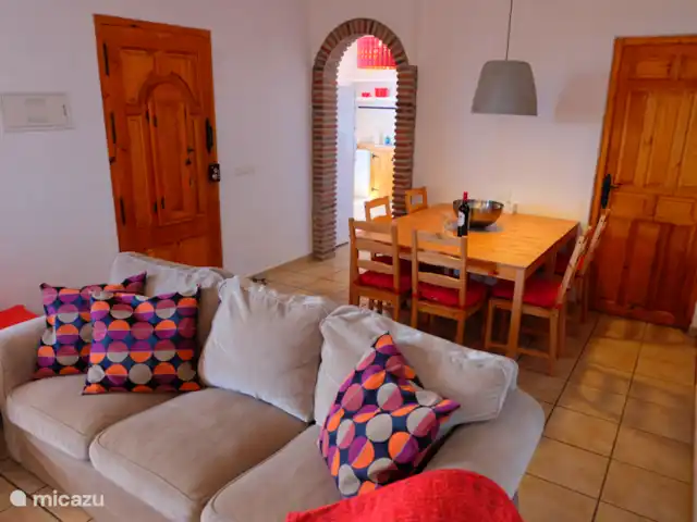 Villa Pampa + belle piscine privée | Espagne, Costa del Sol, Comares - villa Vue vers la salle à manger et la cuisine.