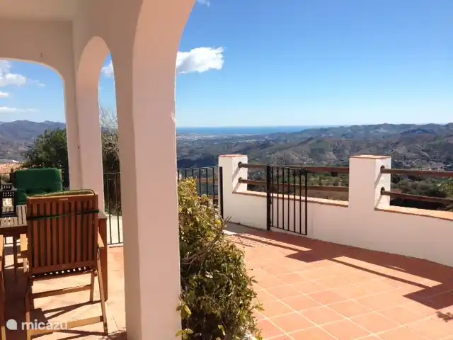 Villa Pampa + belle piscine privée | Espagne, Costa del Sol, Comares - villa Terrasse avec vue impressionnante.