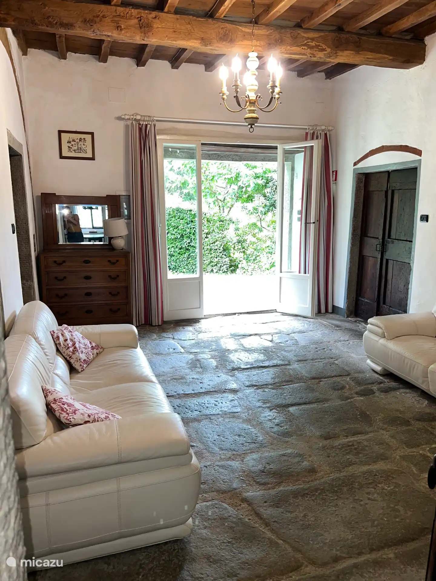 Hall d’entrée au rez-de-chaussée