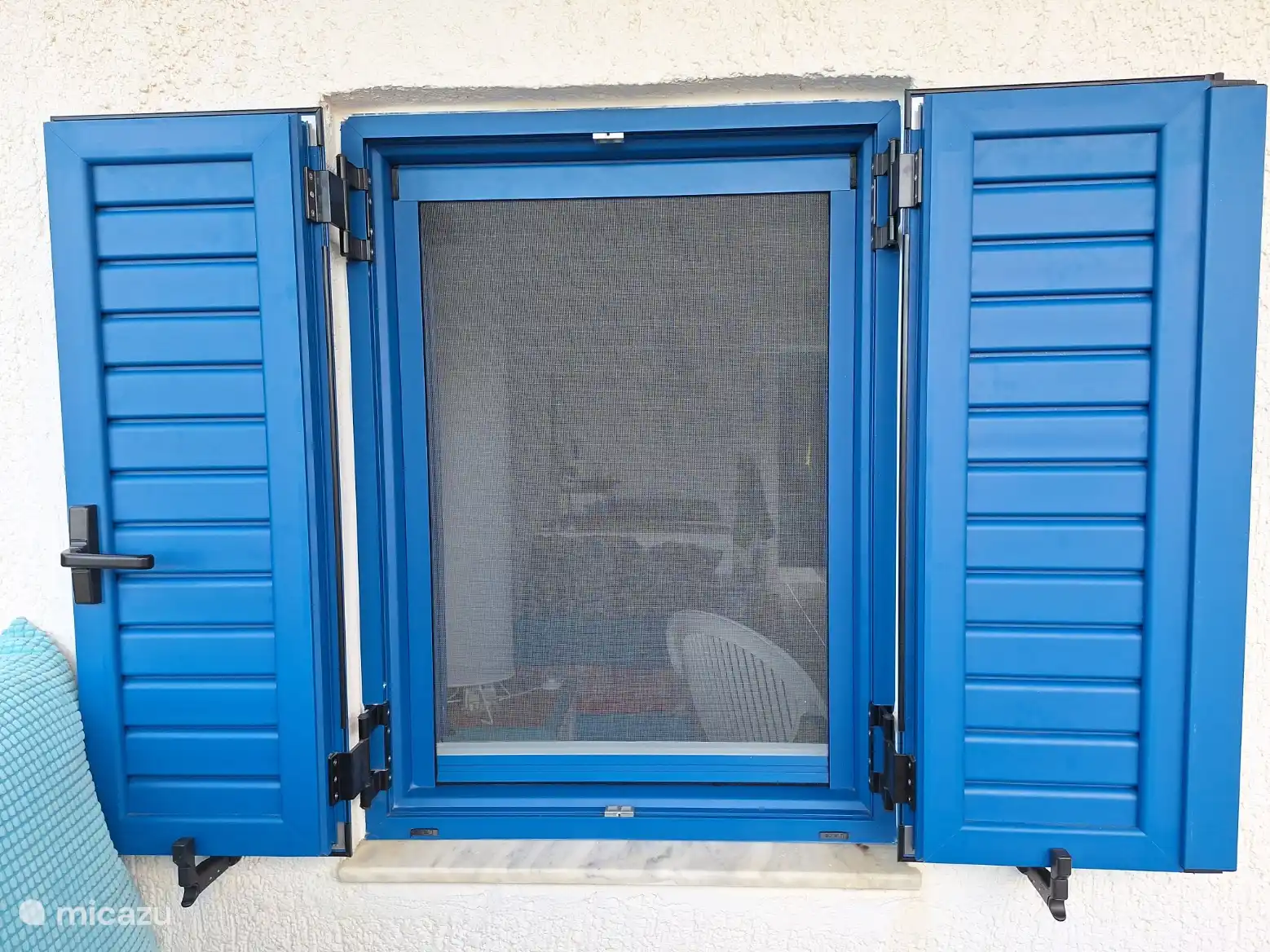 Balkonraam buiten nieuw