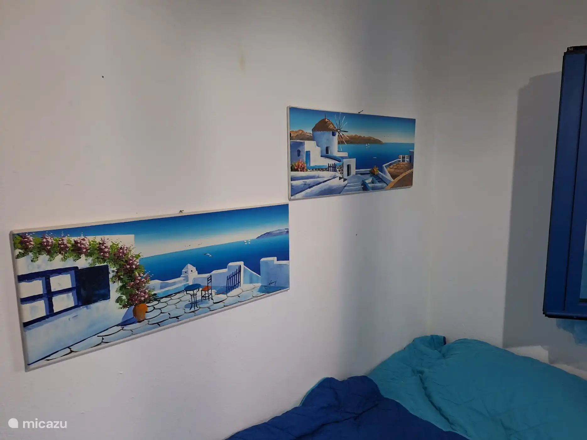 Greek paintings in the bedroom.