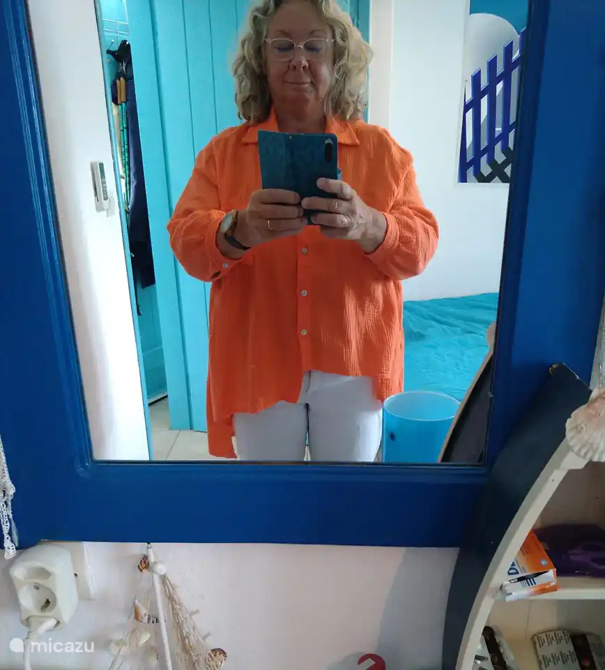 Oranje boven, in de slaapkamer.