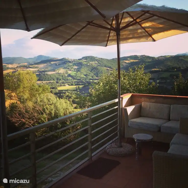 Blick von der Terrasse im Obergeschoss Wohnung Sopra