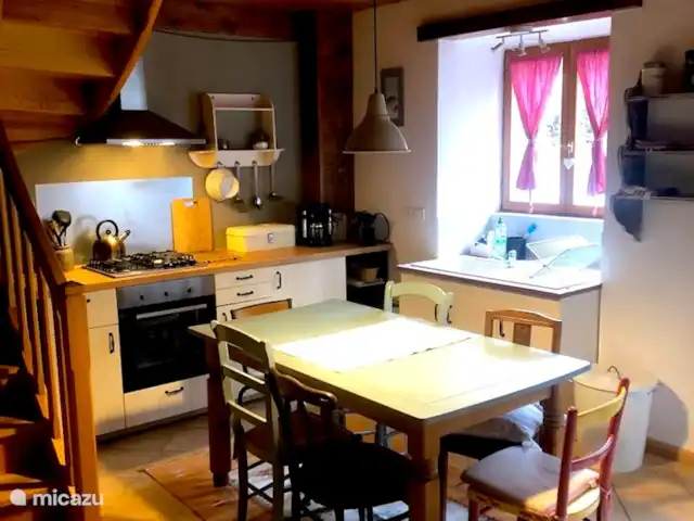 Location de Vacances France, Haute-Loire, La Chaise-Dieu, gîte / cottage - Gîte de Folgoux cuisine