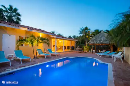 Vacation rental Curaçao, Banda Ariba (East), Jan Thiel villa Villa Dushi Fleur