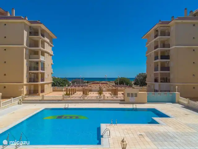 La Mata Viñamar 7 vista frontal al mar en España, Costa Blanca, La Mata - apartamento La piscina comunitaria.