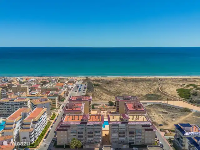 La Mata Viñamar 7 vista frontal al mar en España, Costa Blanca, La Mata - apartamento Vista de toda la urbanización y ubicación adecuada.