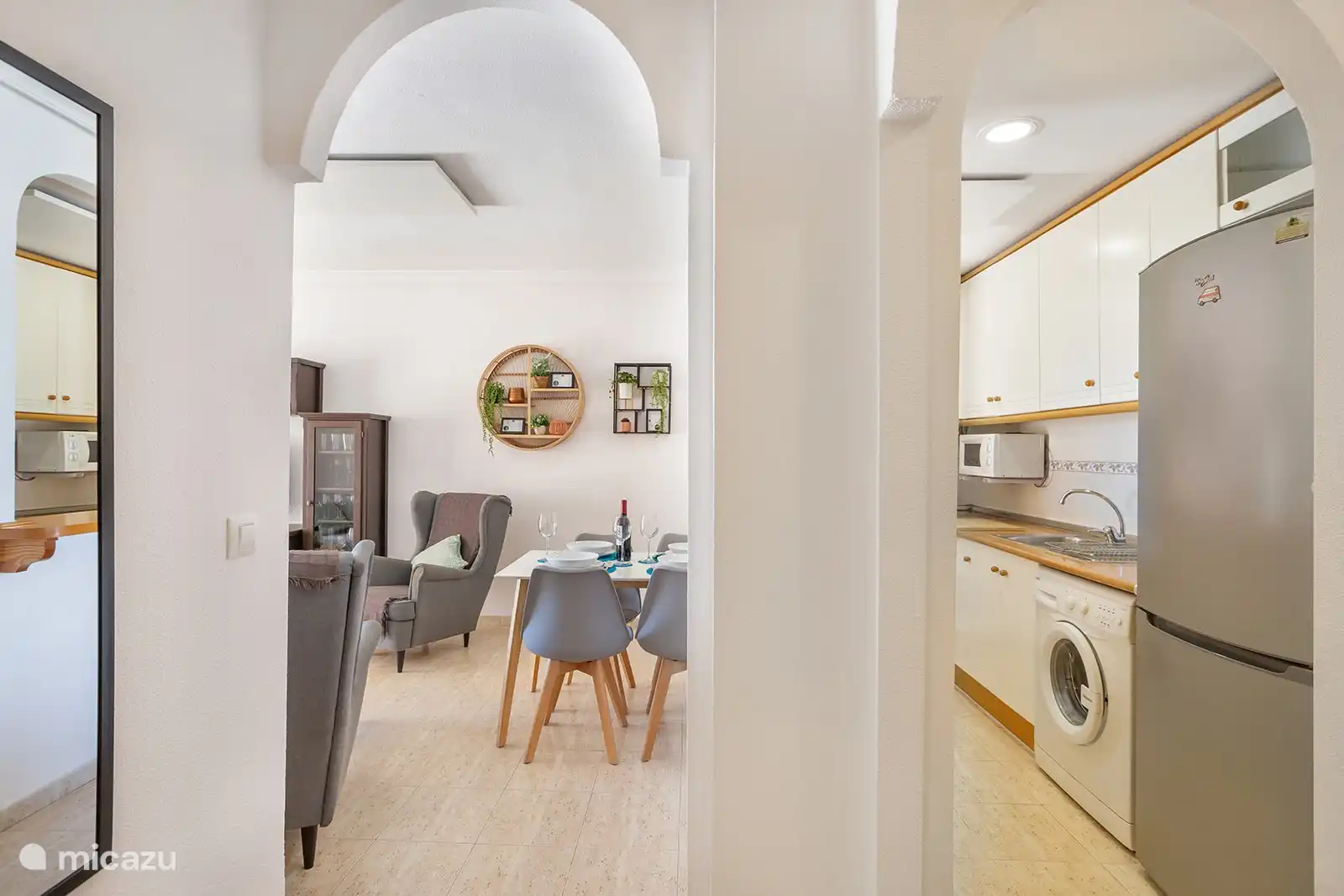 A smooth passage to the kitchen.