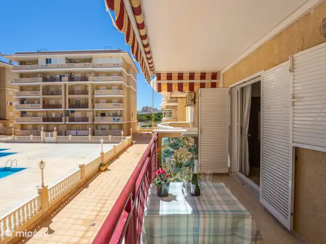 La Mata Viñamar 7 vista frontal al mar en España, Costa Blanca, La Mata - apartamento Amplia terraza.