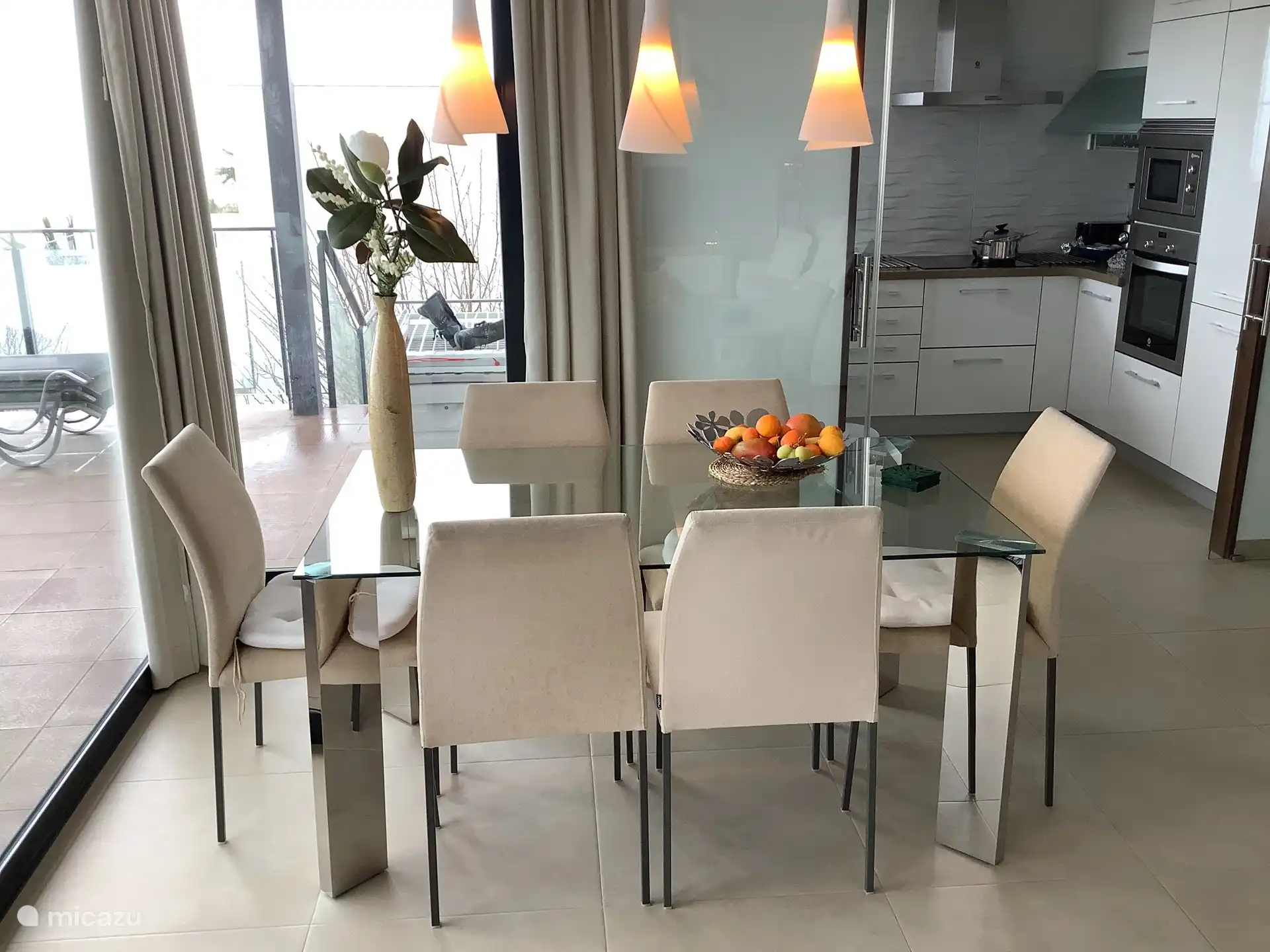 Essbereich mit schöner Aussicht