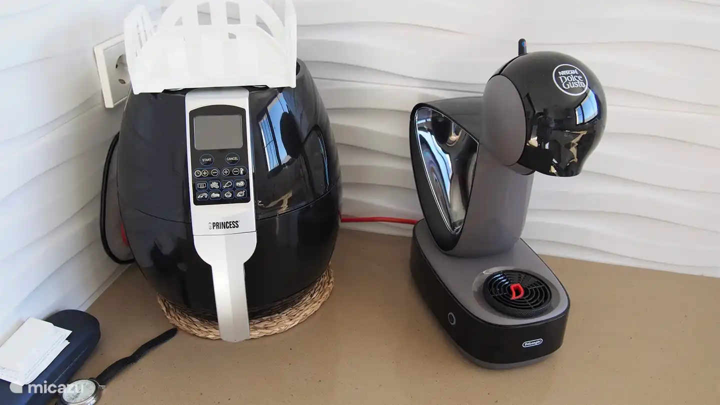 Airfryer und Dulce Gusto Kaffeemaschine