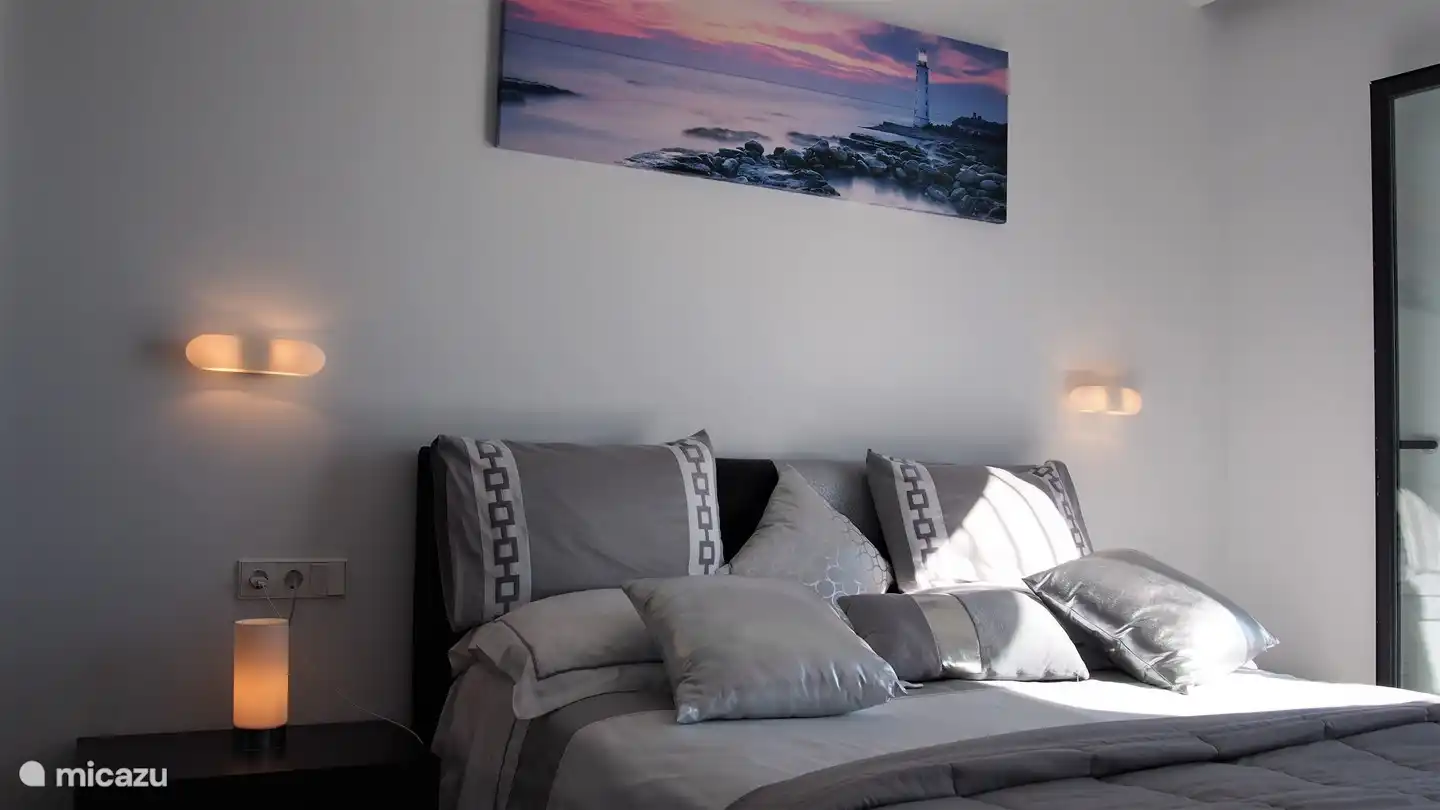 Hauptschlafzimmer mit Badezimmer