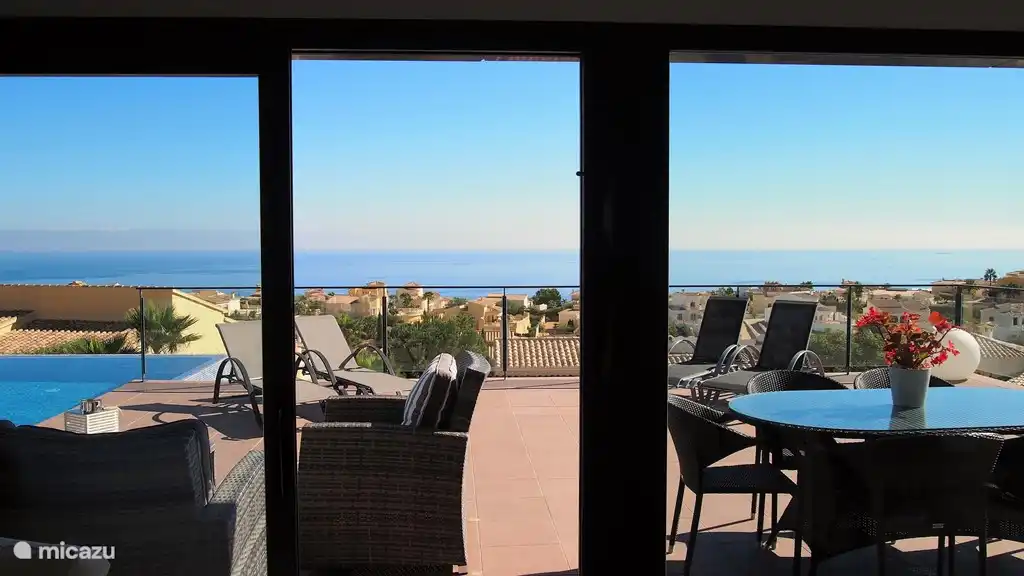 Blick vom Wohnzimmer