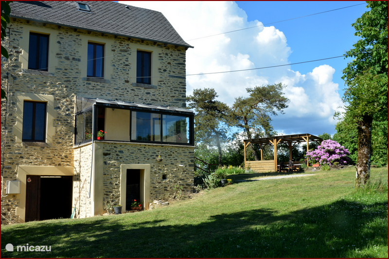 Vacation rental France, Aveyron, Grand-Vabre Farmhouse Gite de la Roque