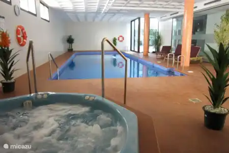 Vakantiehuis Spanje, Costa Blanca, Guardamar del Segura appartement Guardamar - Sfeervol en luxe binnen zwembad