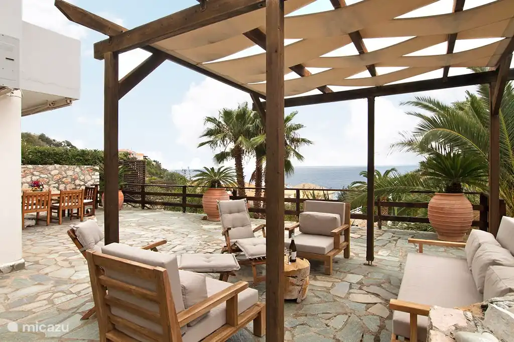 luxe lounge set op terras