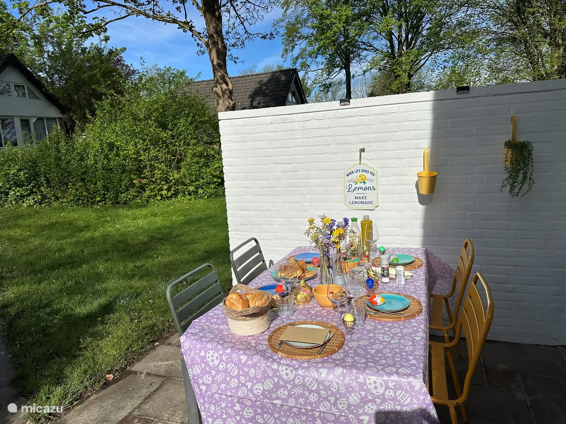 Terraza exterior delantera