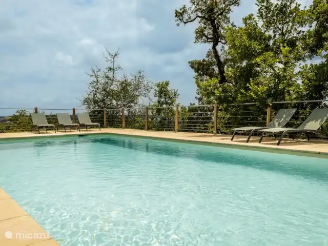 Castelneuve | France, Lot-et-Garonne, Castelnau Montratier - villa La piscine
