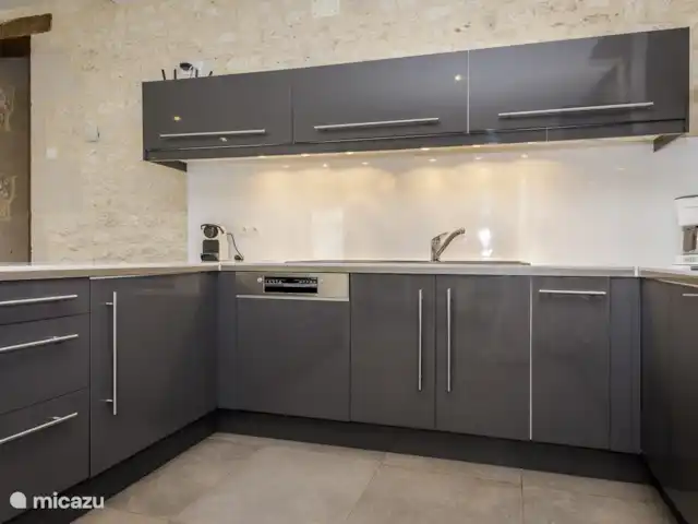 Castelneuve | France, Lot-et-Garonne, Castelnau Montratier - villa La cuisine