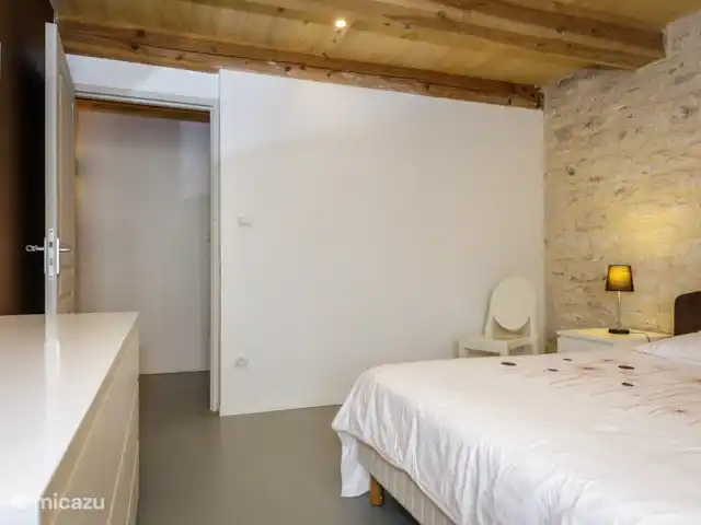 Castelneuve | France, Lot-et-Garonne, Castelnau Montratier - villa La chambre