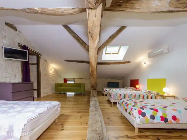 Castelneuve | France, Lot-et-Garonne, Castelnau Montratier - villa La chambre