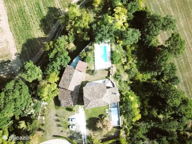 Castelneuve | France, Lot-et-Garonne, Castelnau Montratier - villa La maison vue d’en haut