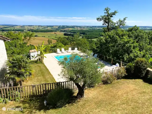 Castelneuve | France, Lot-et-Garonne, Castelnau Montratier - villa La piscine