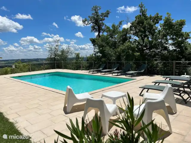 Castelneuve | France, Lot-et-Garonne, Castelnau Montratier - villa La piscine