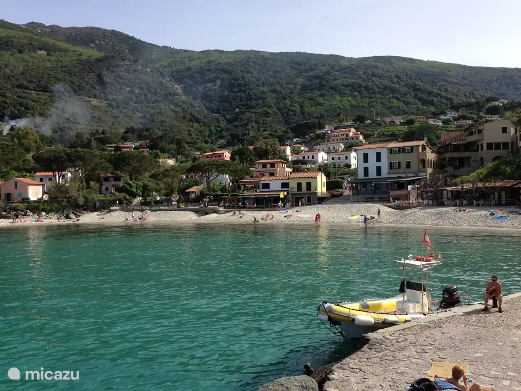 Rent Casa Tonny on Elba Island in Sant'Andrea, Elba. Micazu