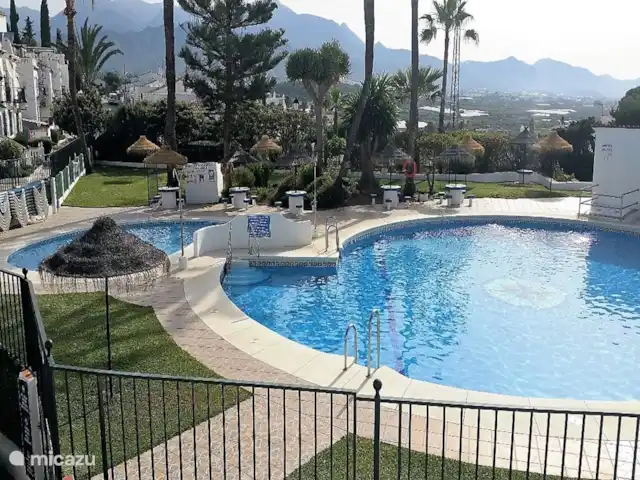 Casa con magnifica vista al mar en España, Costa del Sol, Nerja - casa paredada piscina