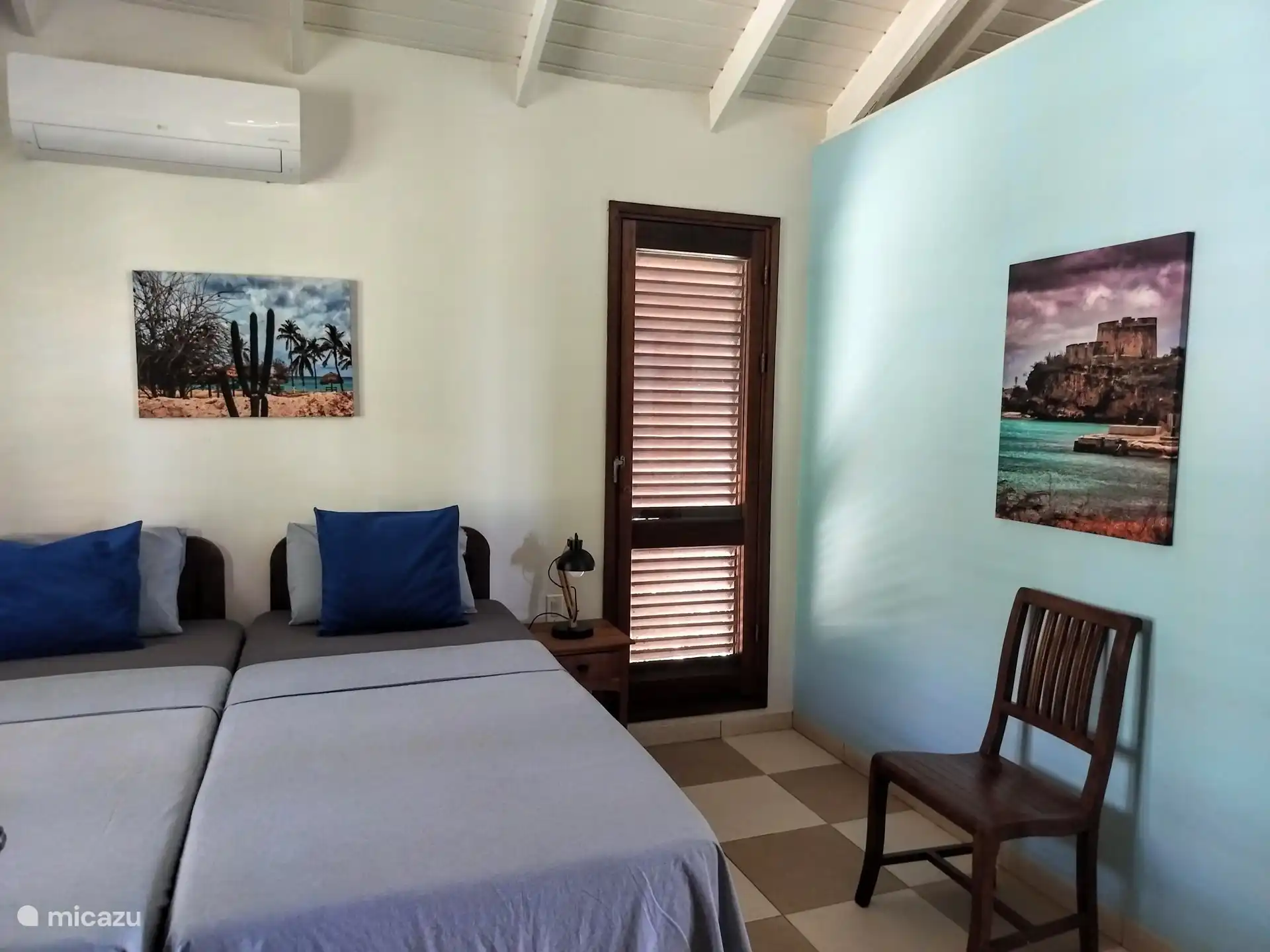 Chambre 2 avec deux lits de 90 x 210