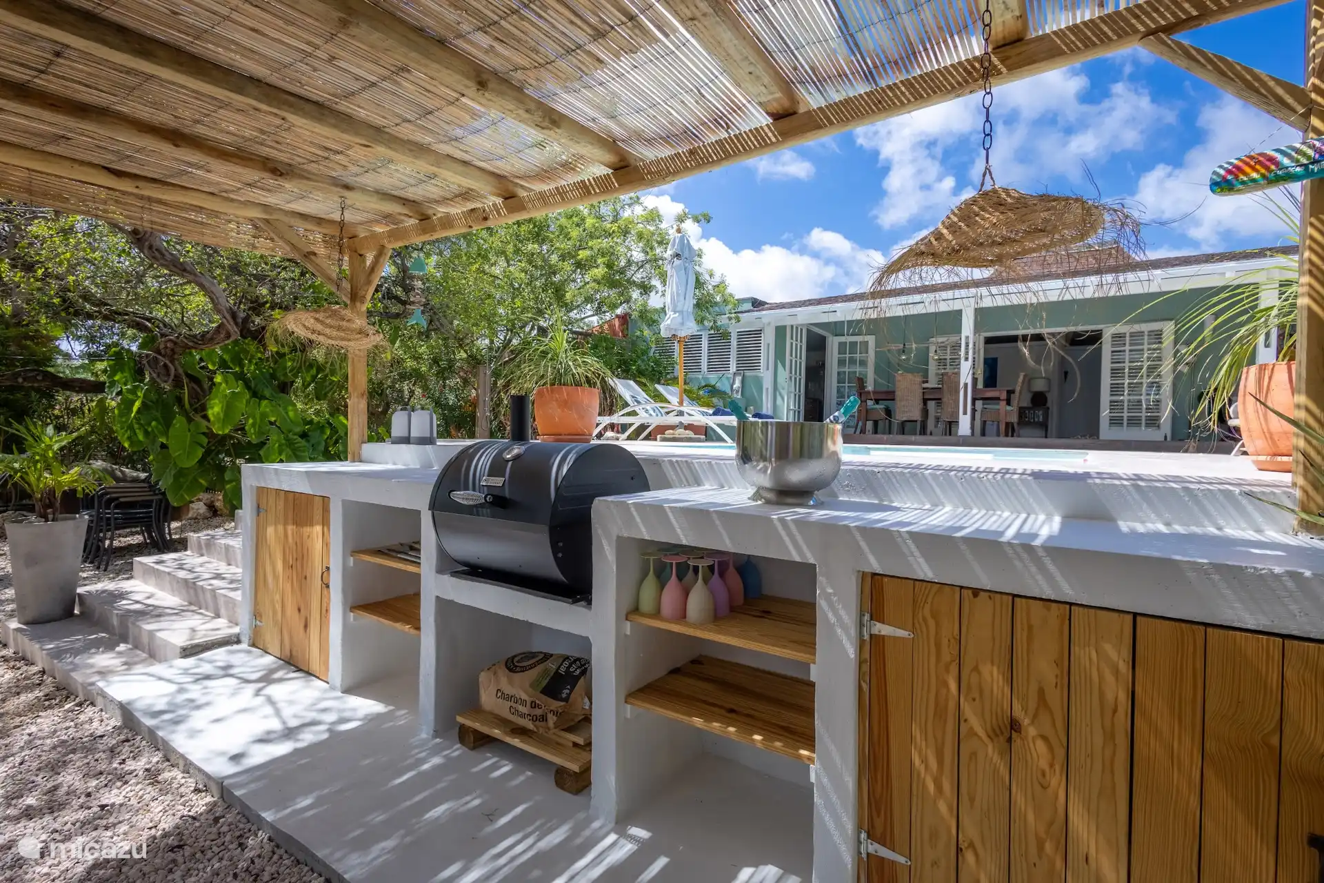 Front garden with BBQ